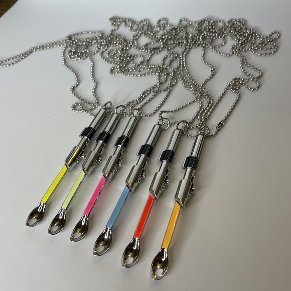 Mini spoon necklace GLOW Star Wars Light Saber small tiny spoon pendant 6 Piece - Picture 4 of 5